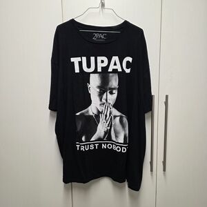 2PAC Black Graphic Tee - Short Sleeve